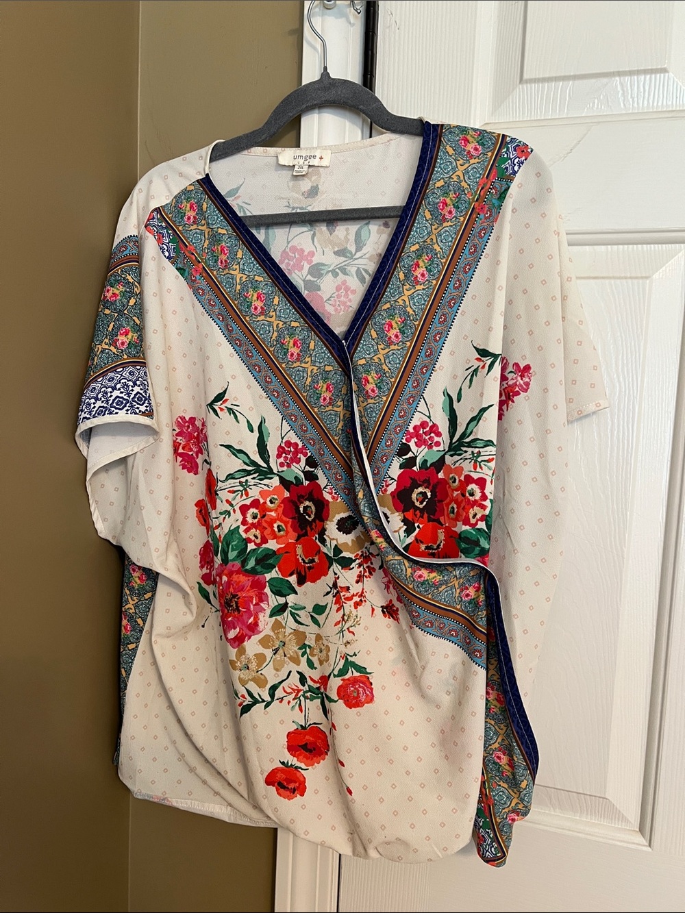Umgee Cream Kimono Wrap Top with Red Floral Print and Blue Border